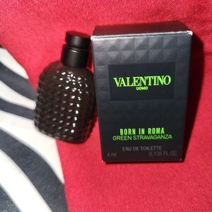 Men's Cologne (UOMO BORN IN ROMA GREEN STRAVAGANZA) Ny Valentino